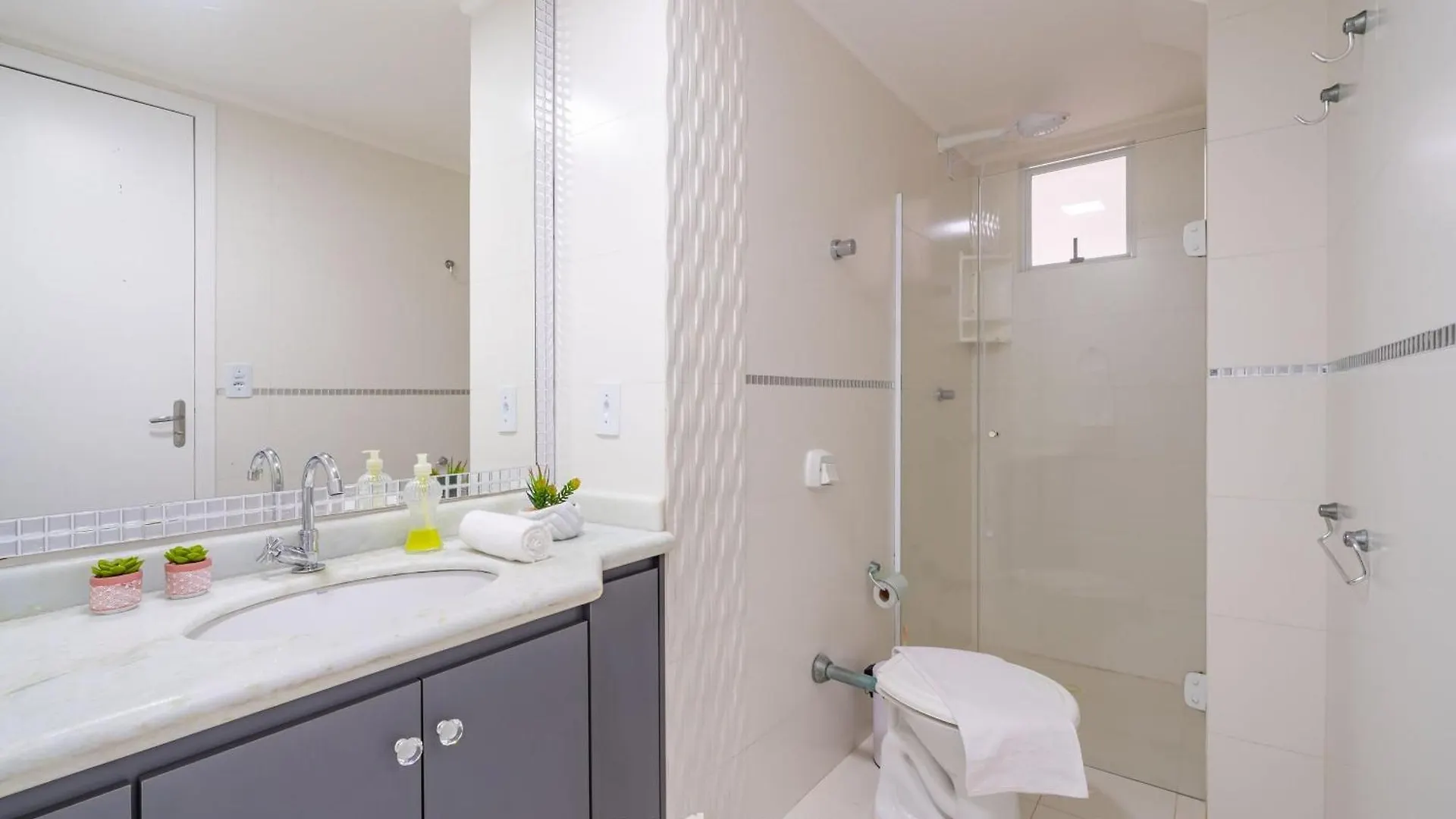 Apartment Lindo Apto Em Meia Praia Itapema/Sc Obs0301